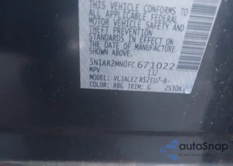 2015 Nissan Pathfinder Sv z USA, uszkodzony, nr VIN 5N1AR2MN0FC671022